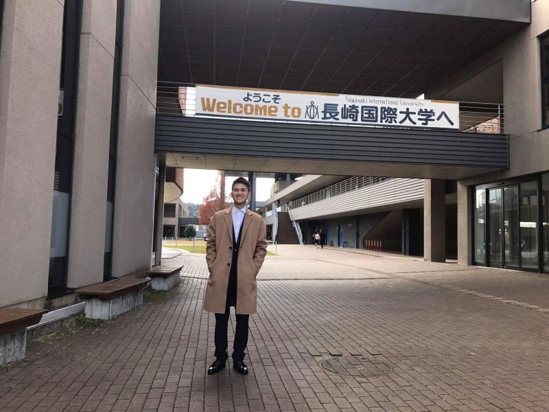 Du học sinh Nguyễn Văn Long